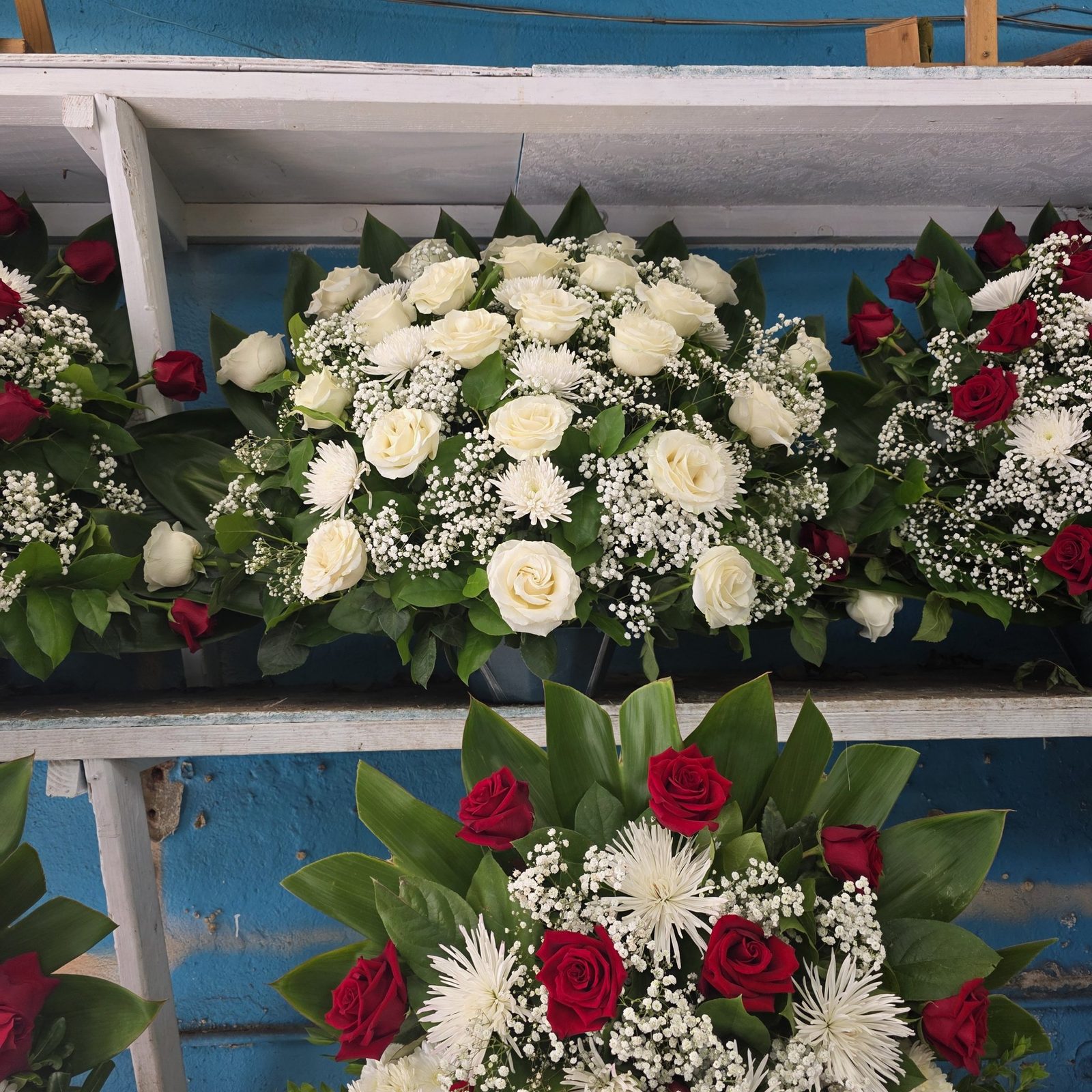 Red and white rose arrangement for anniversaries, made to order